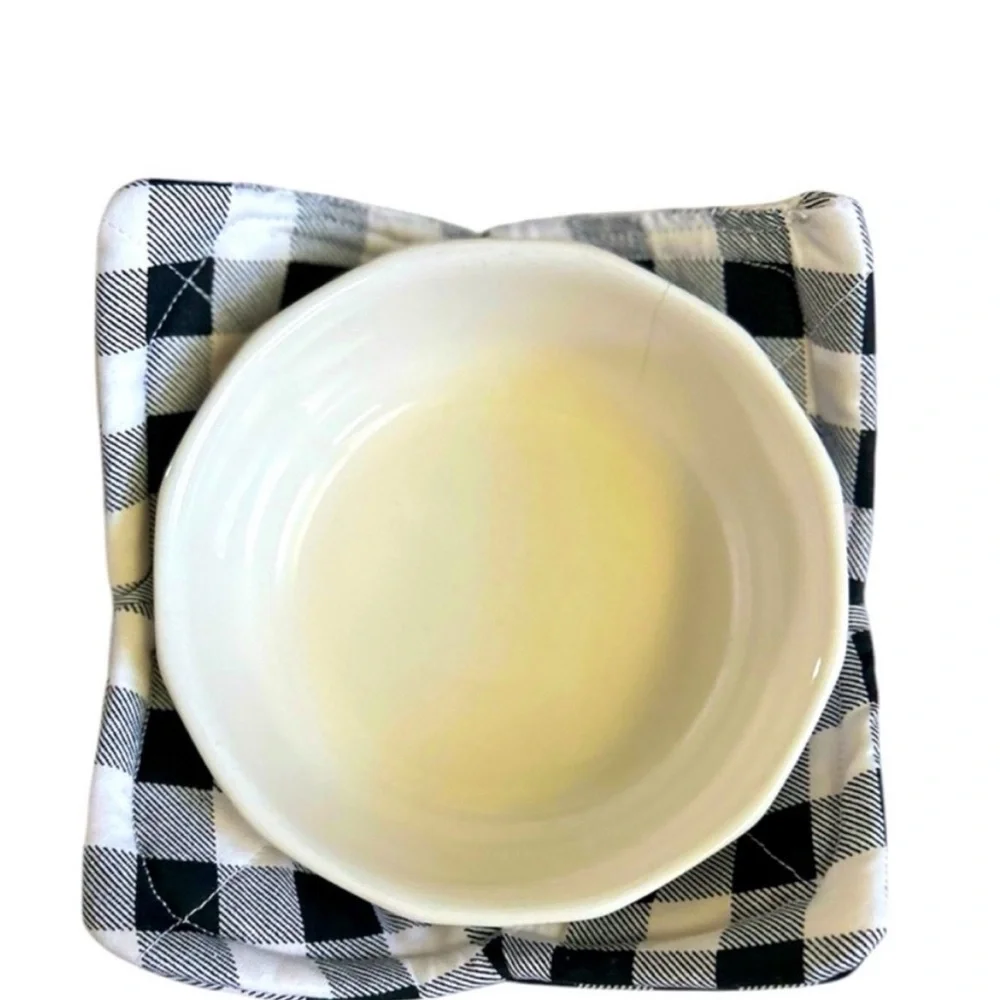 Hand Crafted Black and White Buffalo Plaid Microwave Bowl Cozy 100% Cotton
